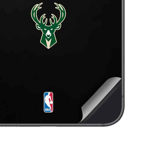NBA Milwaukee Bucks Standard - Black Galaxy S25 Skin